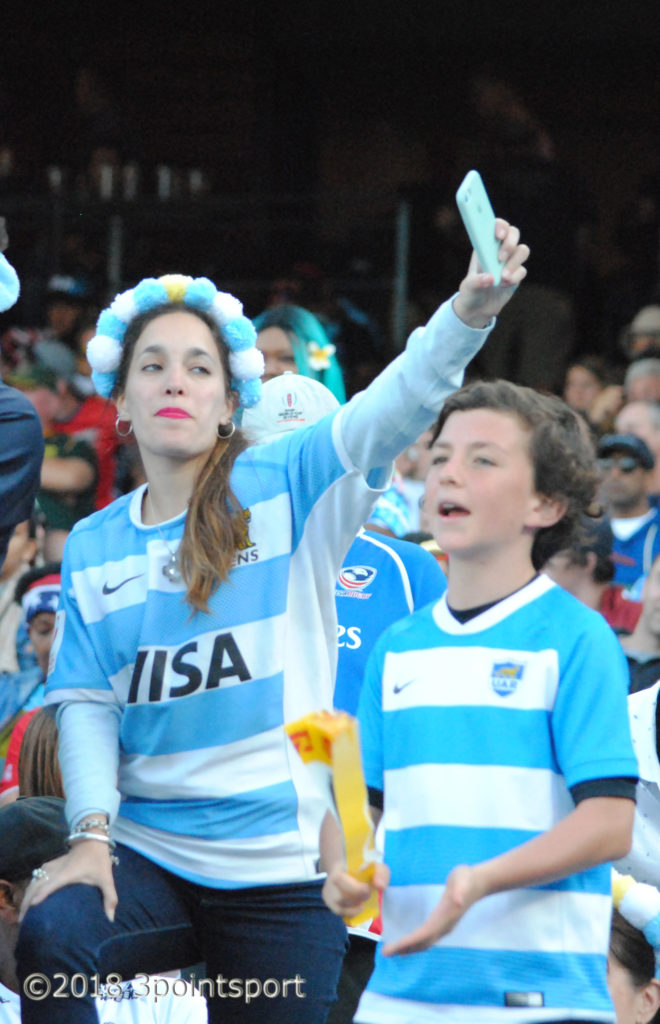 Argentina 7s fans - selfie time