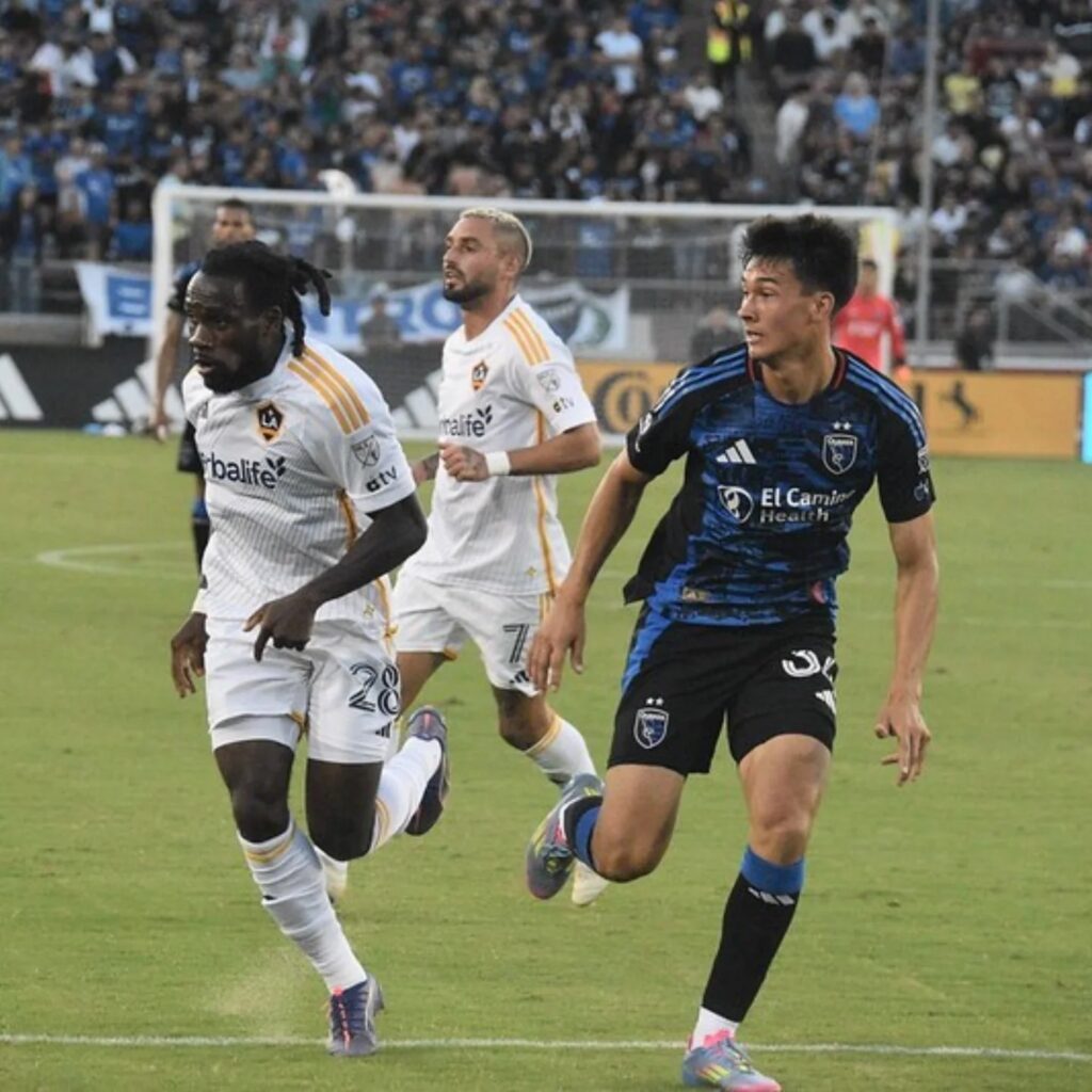 Quakes v Galaxy